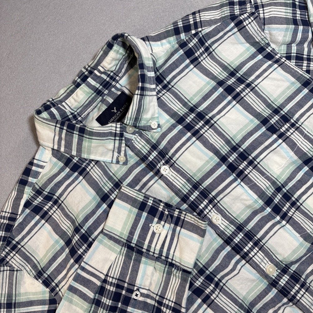 AMERICAN EAGLE Shirt Men's Large Plaid Flannel Button Long Sleeve Classic Fit